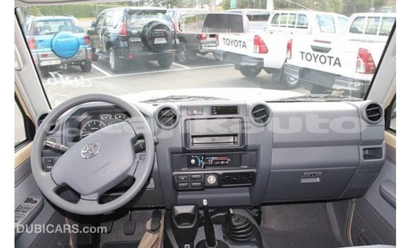 Buy Import Toyota Land Cruiser Beige Car in Import - Dubai in Dushanbe Buy Import Toyota Land Cruiser Beige Car in Import - Dubai in Dushanbe