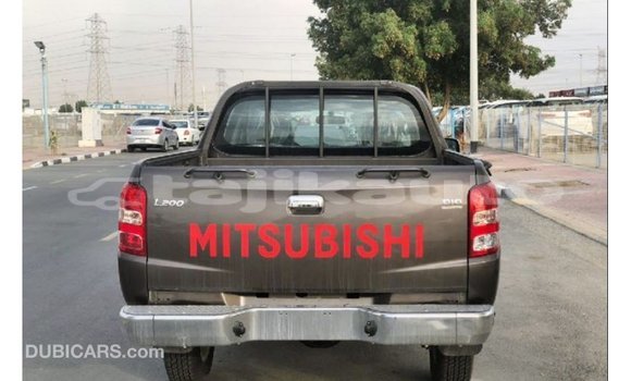 Buy Import Mitsubishi L200 Brown Car in Import - Dubai in Dushanbe Buy Import Mitsubishi L200 Brown Car in Import - Dubai in Dushanbe