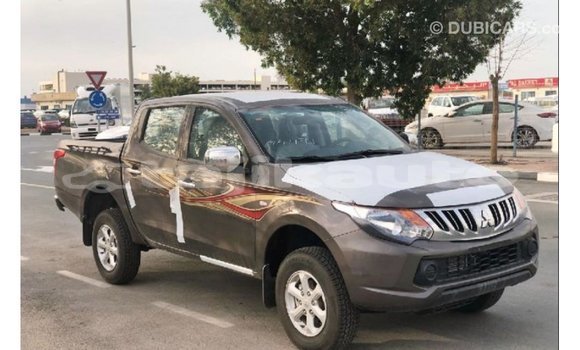 Buy Import Mitsubishi L200 Brown Car in Import - Dubai in Dushanbe Buy Import Mitsubishi L200 Brown Car in Import - Dubai in Dushanbe