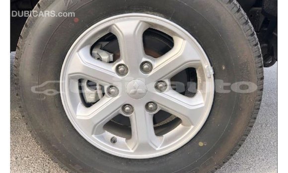 Buy Import Mitsubishi L200 Brown Car in Import - Dubai in Dushanbe Buy Import Mitsubishi L200 Brown Car in Import - Dubai in Dushanbe