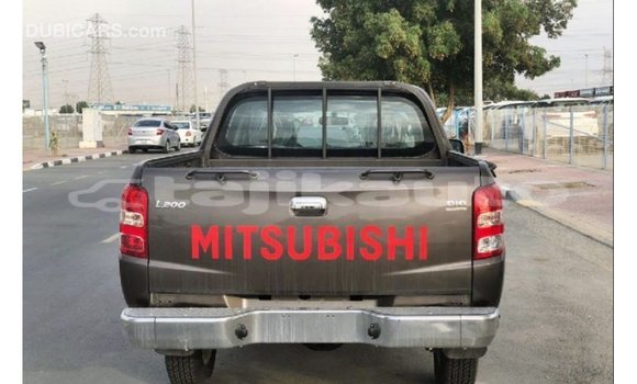 Buy Import Mitsubishi L200 Brown Car in Import - Dubai in Dushanbe Buy Import Mitsubishi L200 Brown Car in Import - Dubai in Dushanbe