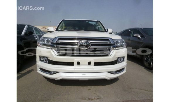 Buy Import Toyota Land Cruiser White Car in Import - Dubai in Dushanbe Buy Import Toyota Land Cruiser White Car in Import - Dubai in Dushanbe