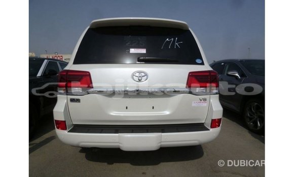 Buy Import Toyota Land Cruiser White Car in Import - Dubai in Dushanbe Buy Import Toyota Land Cruiser White Car in Import - Dubai in Dushanbe