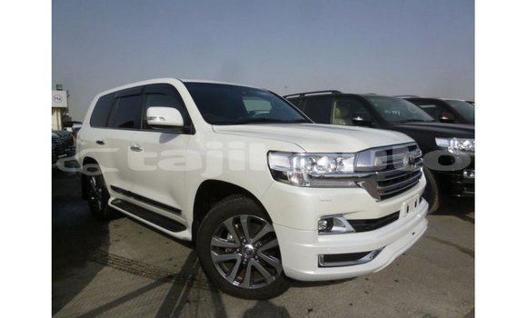 Buy Import Toyota Land Cruiser White Car in Import - Dubai in Dushanbe Buy Import Toyota Land Cruiser White Car in Import - Dubai in Dushanbe