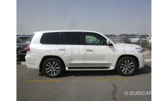 Buy Import Toyota Land Cruiser White Car in Import - Dubai in Dushanbe Buy Import Toyota Land Cruiser White Car in Import - Dubai in Dushanbe