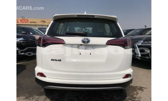 Buy Import Toyota 4Runner White Car in Import - Dubai in Dushanbe Buy Import Toyota 4Runner White Car in Import - Dubai in Dushanbe