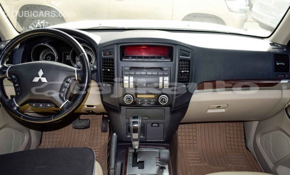 Buy Import Mitsubishi Pajero White Car in Import - Dubai in Dushanbe Buy Import Mitsubishi Pajero White Car in Import - Dubai in Dushanbe