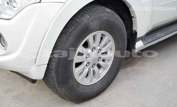 Buy Import Mitsubishi Pajero White Car in Import - Dubai in Dushanbe Buy Import Mitsubishi Pajero White Car in Import - Dubai in Dushanbe