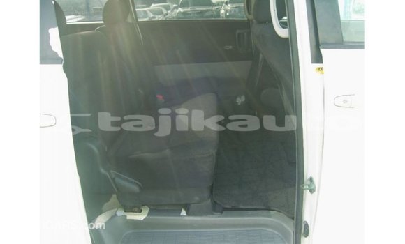Buy Import Toyota Noah White Car in Import - Dubai in Dushanbe Buy Import Toyota Noah White Car in Import - Dubai in Dushanbe