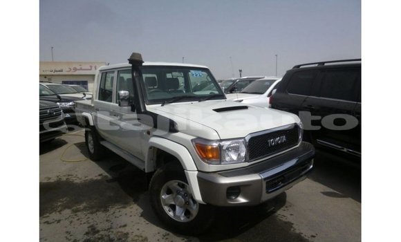 Buy Import Toyota Land Cruiser White Car in Import - Dubai in Dushanbe Buy Import Toyota Land Cruiser White Car in Import - Dubai in Dushanbe
