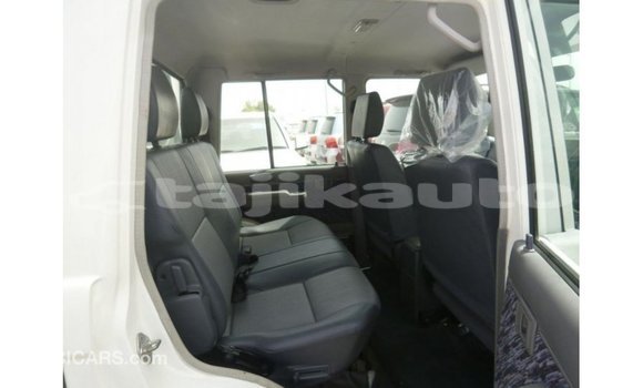 Buy Import Toyota Land Cruiser White Car in Import - Dubai in Dushanbe Buy Import Toyota Land Cruiser White Car in Import - Dubai in Dushanbe
