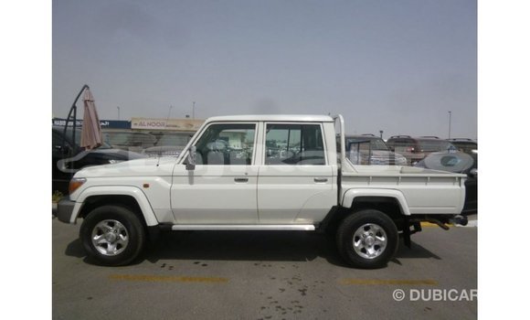 Buy Import Toyota Land Cruiser White Car in Import - Dubai in Dushanbe Buy Import Toyota Land Cruiser White Car in Import - Dubai in Dushanbe