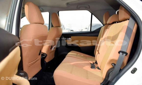 Buy Import Toyota Fortuner White Car in Import - Dubai in Dushanbe Buy Import Toyota Fortuner White Car in Import - Dubai in Dushanbe
