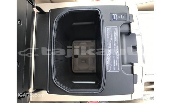 Buy Import Toyota Land Cruiser White Car in Import - Dubai in Dushanbe Buy Import Toyota Land Cruiser White Car in Import - Dubai in Dushanbe