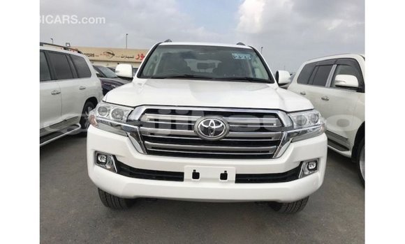 Buy Import Toyota Land Cruiser White Car in Import - Dubai in Dushanbe Buy Import Toyota Land Cruiser White Car in Import - Dubai in Dushanbe