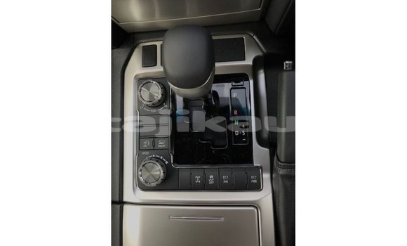 Buy Import Toyota Land Cruiser White Car in Import - Dubai in Dushanbe Buy Import Toyota Land Cruiser White Car in Import - Dubai in Dushanbe