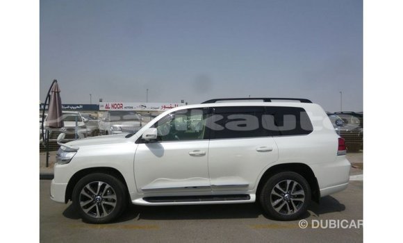 Buy Import Toyota Land Cruiser White Car in Import - Dubai in Dushanbe Buy Import Toyota Land Cruiser White Car in Import - Dubai in Dushanbe