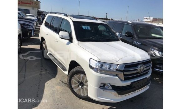 Buy Import Toyota Land Cruiser White Car in Import - Dubai in Dushanbe Buy Import Toyota Land Cruiser White Car in Import - Dubai in Dushanbe