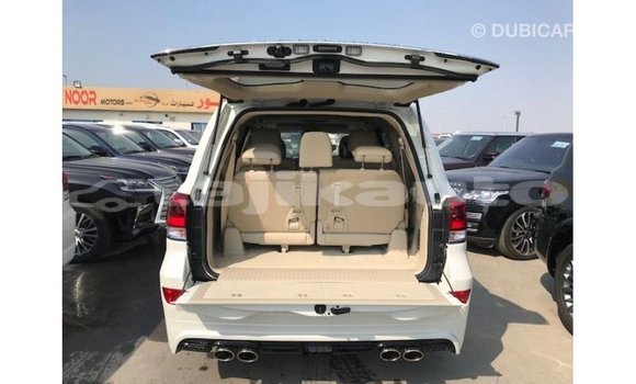 Buy Import Toyota Land Cruiser White Car in Import - Dubai in Dushanbe Buy Import Toyota Land Cruiser White Car in Import - Dubai in Dushanbe