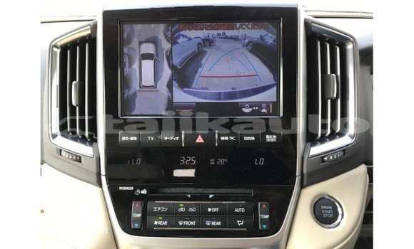 Buy Import Toyota Land Cruiser White Car in Import - Dubai in Dushanbe Buy Import Toyota Land Cruiser White Car in Import - Dubai in Dushanbe