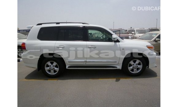 Buy Import Toyota Land Cruiser White Car in Import - Dubai in Dushanbe Buy Import Toyota Land Cruiser White Car in Import - Dubai in Dushanbe
