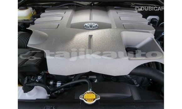Buy Import Toyota Land Cruiser White Car in Import - Dubai in Dushanbe Buy Import Toyota Land Cruiser White Car in Import - Dubai in Dushanbe