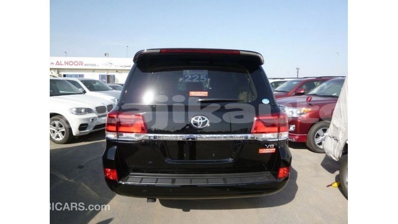 Big with watermark toyota land cruiser dushanbe import dubai 2687
