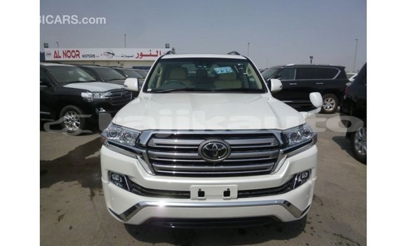 Buy Import Toyota Land Cruiser White Car in Import - Dubai in Dushanbe Buy Import Toyota Land Cruiser White Car in Import - Dubai in Dushanbe
