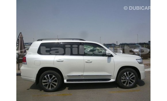 Buy Import Toyota Land Cruiser White Car in Import - Dubai in Dushanbe Buy Import Toyota Land Cruiser White Car in Import - Dubai in Dushanbe