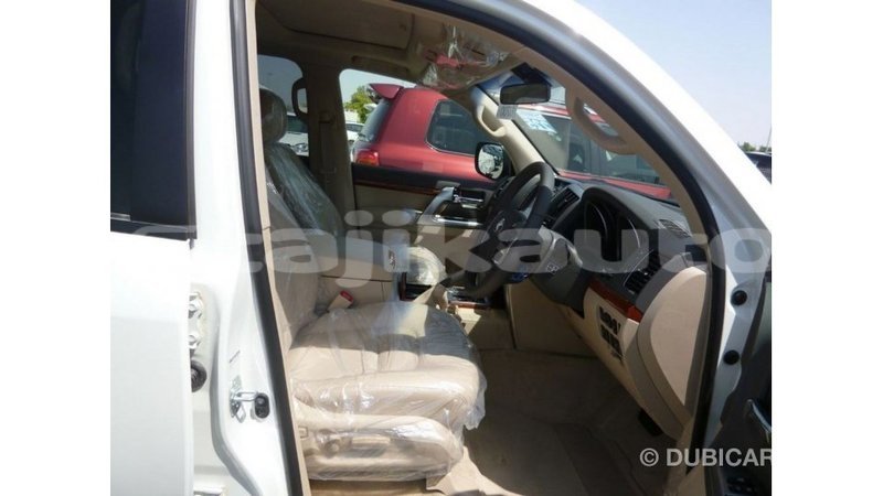 Big with watermark toyota land cruiser dushanbe import dubai 2693