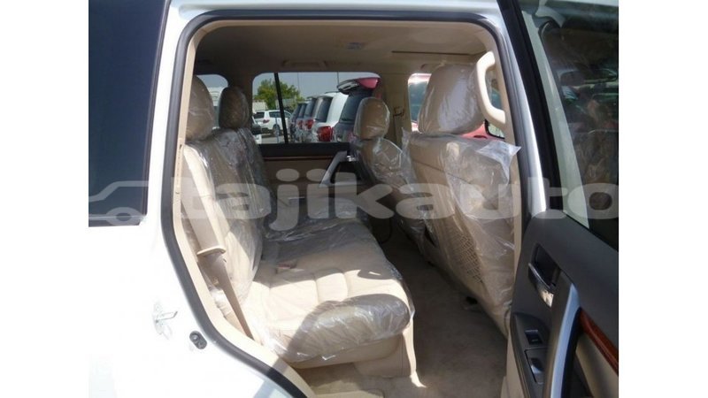 Big with watermark toyota land cruiser dushanbe import dubai 2693