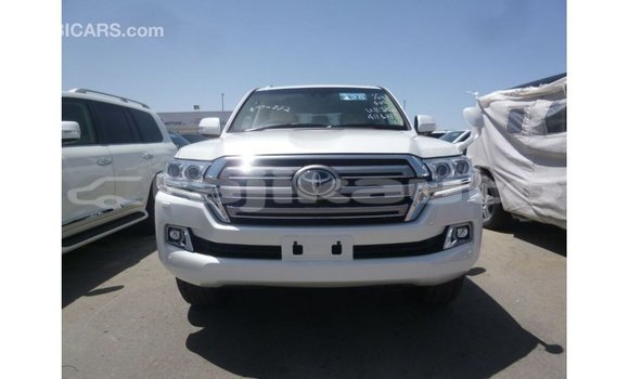 Buy Import Toyota Land Cruiser White Car in Import - Dubai in Dushanbe Buy Import Toyota Land Cruiser White Car in Import - Dubai in Dushanbe