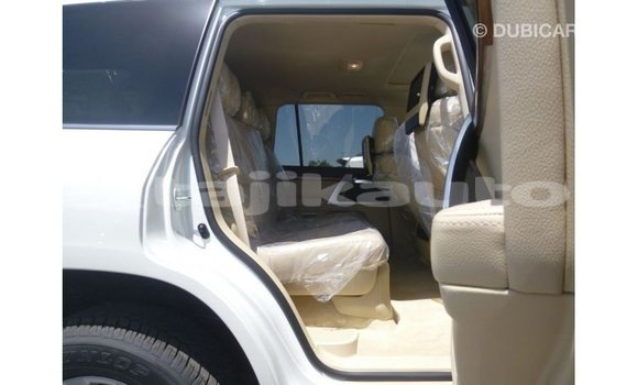 Buy Import Toyota Land Cruiser White Car in Import - Dubai in Dushanbe Buy Import Toyota Land Cruiser White Car in Import - Dubai in Dushanbe