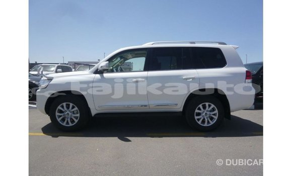 Buy Import Toyota Land Cruiser White Car in Import - Dubai in Dushanbe Buy Import Toyota Land Cruiser White Car in Import - Dubai in Dushanbe