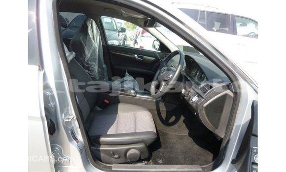 Buy Import Mercedes-Benz 200 Other Car in Import - Dubai in Dushanbe Buy Import Mercedes-Benz 200 Other Car in Import - Dubai in Dushanbe