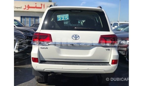 Buy Import Toyota Land Cruiser White Car in Import - Dubai in Dushanbe Buy Import Toyota Land Cruiser White Car in Import - Dubai in Dushanbe