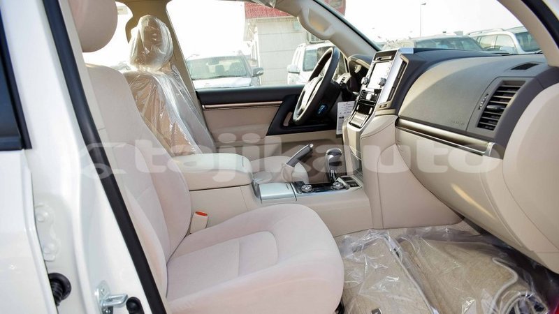 Big with watermark toyota land cruiser dushanbe import dubai 2709