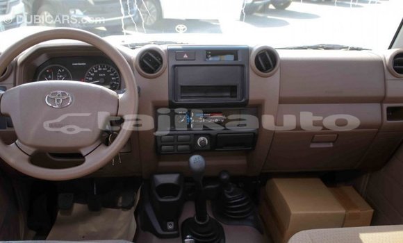 Buy Import Toyota Land Cruiser Beige Car in Import - Dubai in Dushanbe Buy Import Toyota Land Cruiser Beige Car in Import - Dubai in Dushanbe