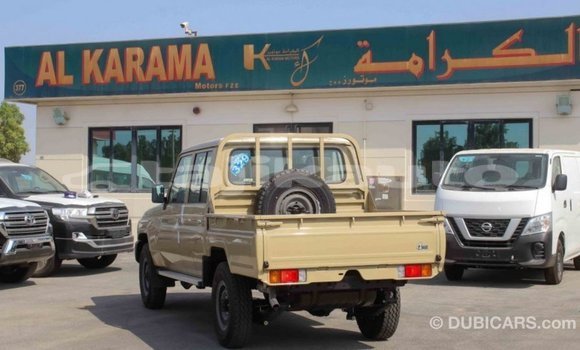 Buy Import Toyota Land Cruiser Beige Car in Import - Dubai in Dushanbe Buy Import Toyota Land Cruiser Beige Car in Import - Dubai in Dushanbe