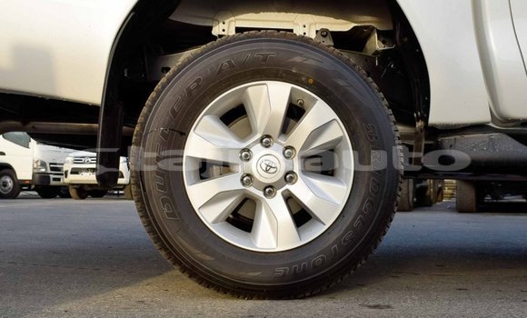 Buy Import Toyota Hilux White Car in Import - Dubai in Dushanbe Buy Import Toyota Hilux White Car in Import - Dubai in Dushanbe