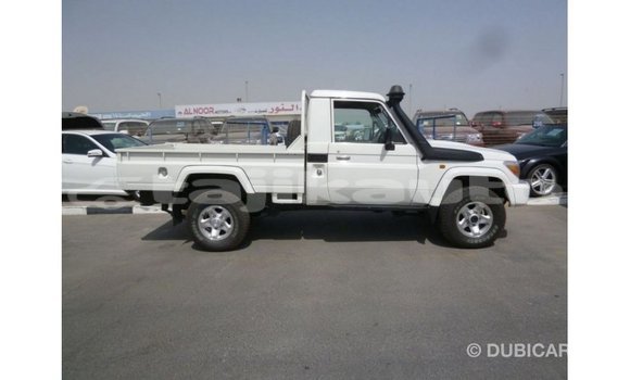 Buy Import Toyota Land Cruiser White Car in Import - Dubai in Dushanbe Buy Import Toyota Land Cruiser White Car in Import - Dubai in Dushanbe