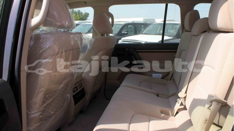 Big with watermark toyota land cruiser dushanbe import dubai 2717