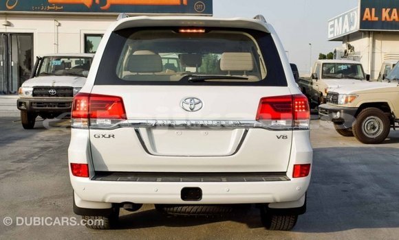Buy Import Toyota Land Cruiser White Car in Import - Dubai in Dushanbe Buy Import Toyota Land Cruiser White Car in Import - Dubai in Dushanbe