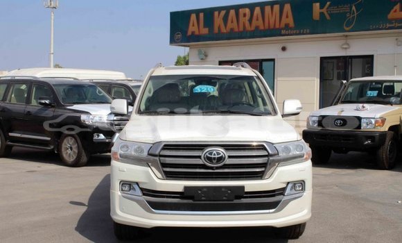 Buy Import Toyota Land Cruiser White Car in Import - Dubai in Dushanbe Buy Import Toyota Land Cruiser White Car in Import - Dubai in Dushanbe