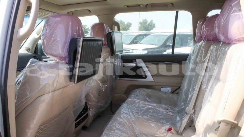 Big with watermark toyota land cruiser dushanbe import dubai 2727