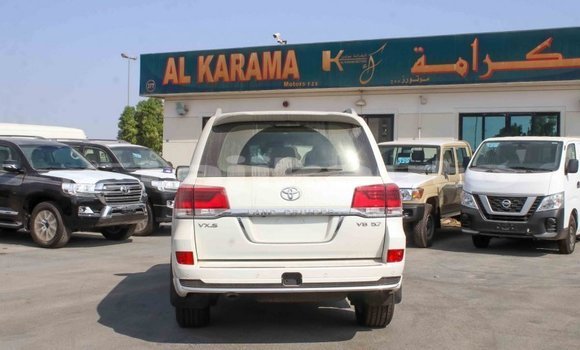 Buy Import Toyota Land Cruiser White Car in Import - Dubai in Dushanbe Buy Import Toyota Land Cruiser White Car in Import - Dubai in Dushanbe