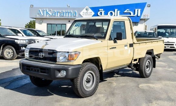 Buy Import Toyota Land Cruiser Beige Car in Import - Dubai in Dushanbe Buy Import Toyota Land Cruiser Beige Car in Import - Dubai in Dushanbe