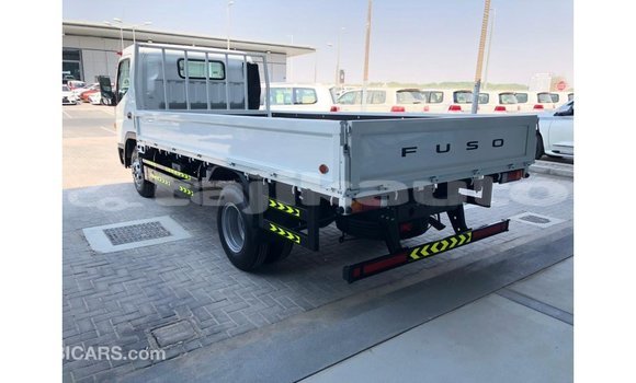 Buy Import Mitsubishi Carisma White Car in Import - Dubai in Dushanbe Buy Import Mitsubishi Carisma White Car in Import - Dubai in Dushanbe