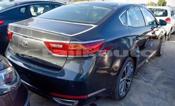 Buy Import Kia Cadenza Other Car in Import - Dubai in Dushanbe