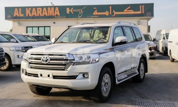 Buy Import Toyota Land Cruiser White Car in Import - Dubai in Dushanbe Buy Import Toyota Land Cruiser White Car in Import - Dubai in Dushanbe